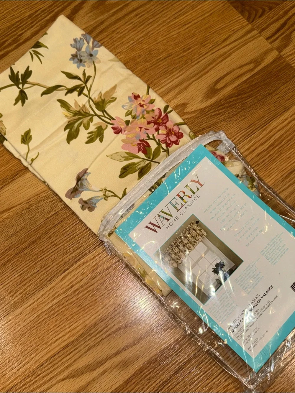 Waverly Napoli Cameo  Floral Grapevine Valance Scallop Edge 50x15 Cottagecore